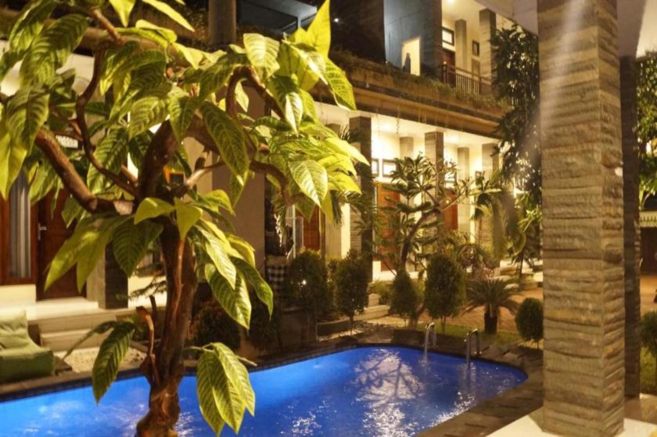 Oyo Flagship 91237 Ratu Guest House Kedunganan 外观 照片