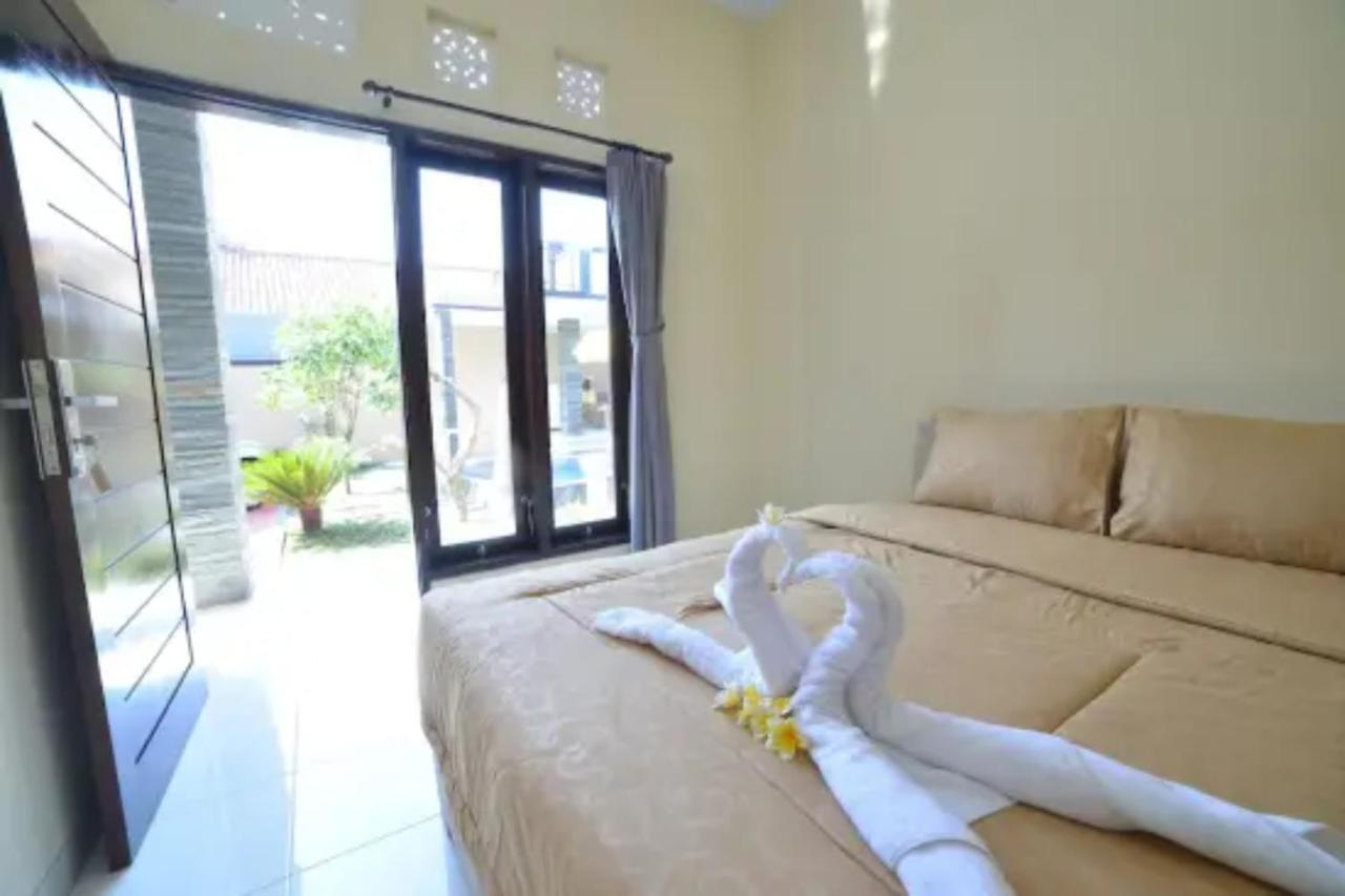 Oyo Flagship 91237 Ratu Guest House Kedunganan 外观 照片
