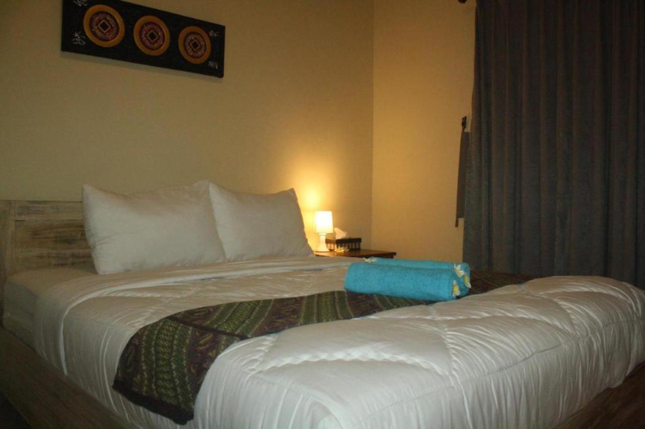 Oyo Flagship 91237 Ratu Guest House Kedunganan 外观 照片